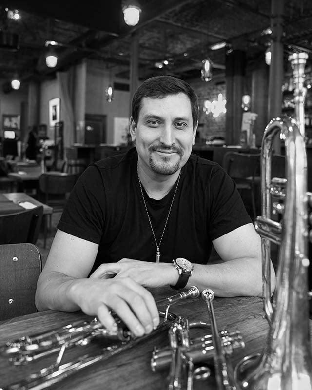 Jerzy Małek, Marka Osobista, Personal branding, Sesja Portretowa, Fotografia Biznesowa w Warszawie i Łodzi - Studio Kreatywna Sesja, fotograf Victoria Nekrasova