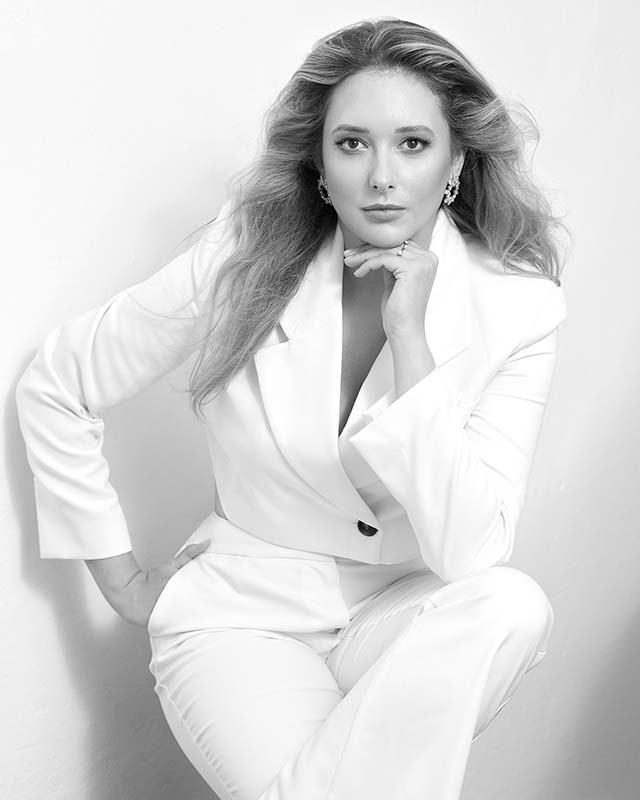 Sesja Biznesowa w Warszawie - Studio Kreatywna Sesja, fotograf Victoria Nekrasova